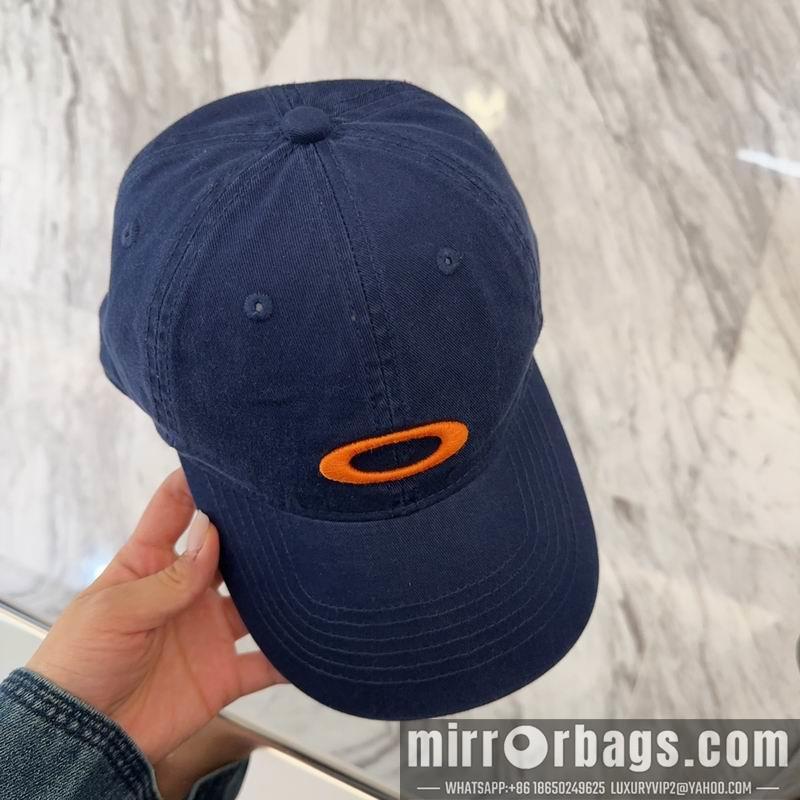 Balenciaga Hat dx51