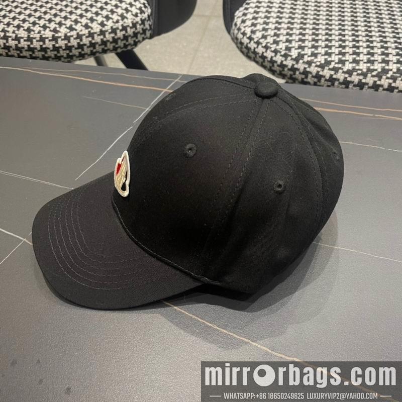 Moncler Hat 041401