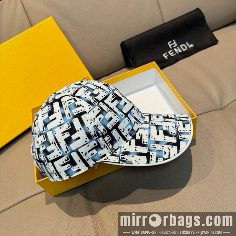 Fendi Hat dx83