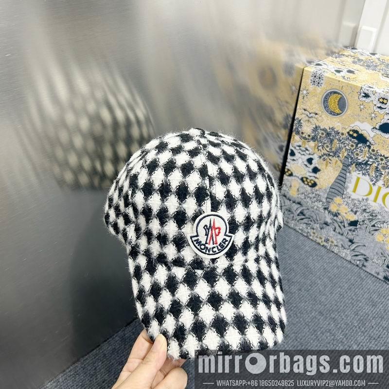Moncler Hat dx11