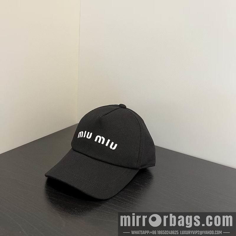 Miumiu Hat 091401