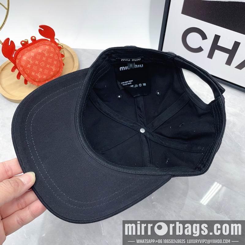 Miumiu Hat dx01