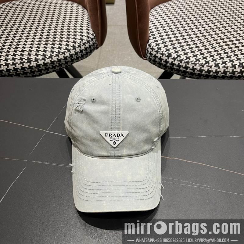 Prada Hat 040204