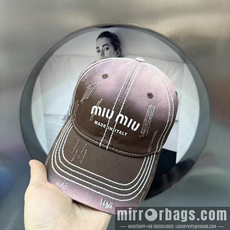 Miumiu Hat 041702