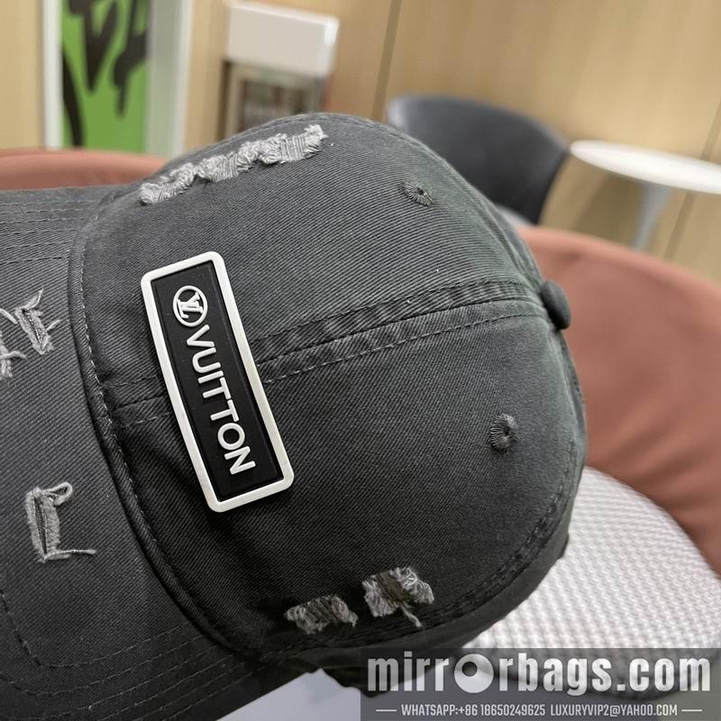 LV Hat 020801