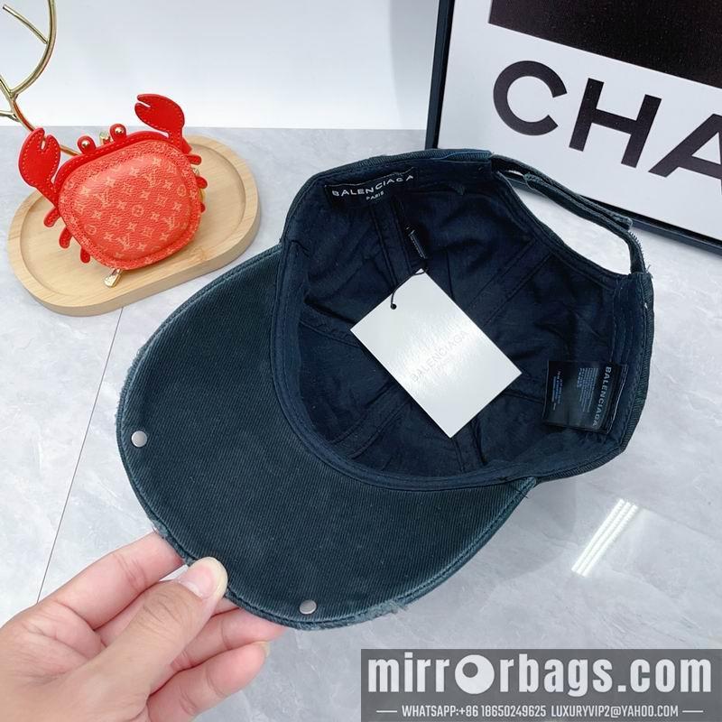 Balenciaga Hat dx120