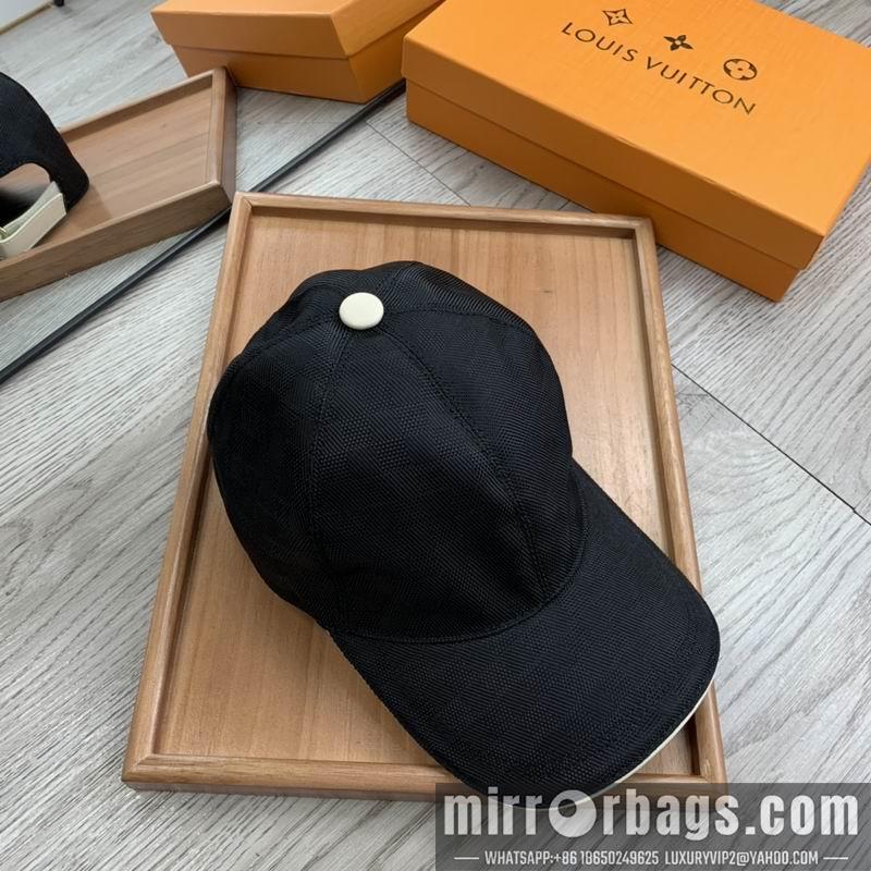 LV Hat dx152