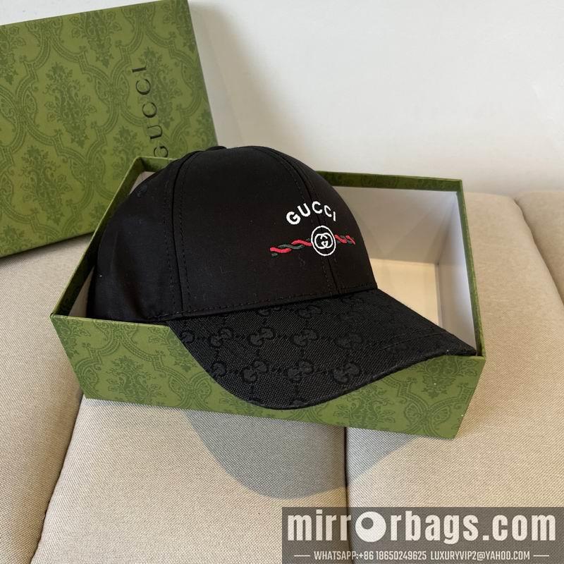 Gucci Hat dx30