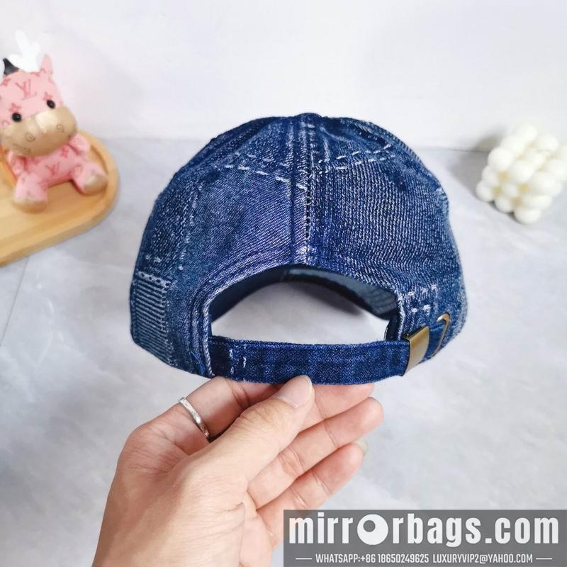 Miumiu Hat dx27