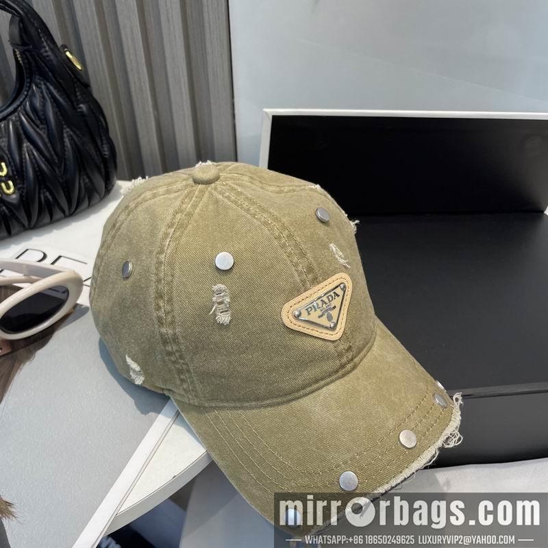 Prada Hat 040202