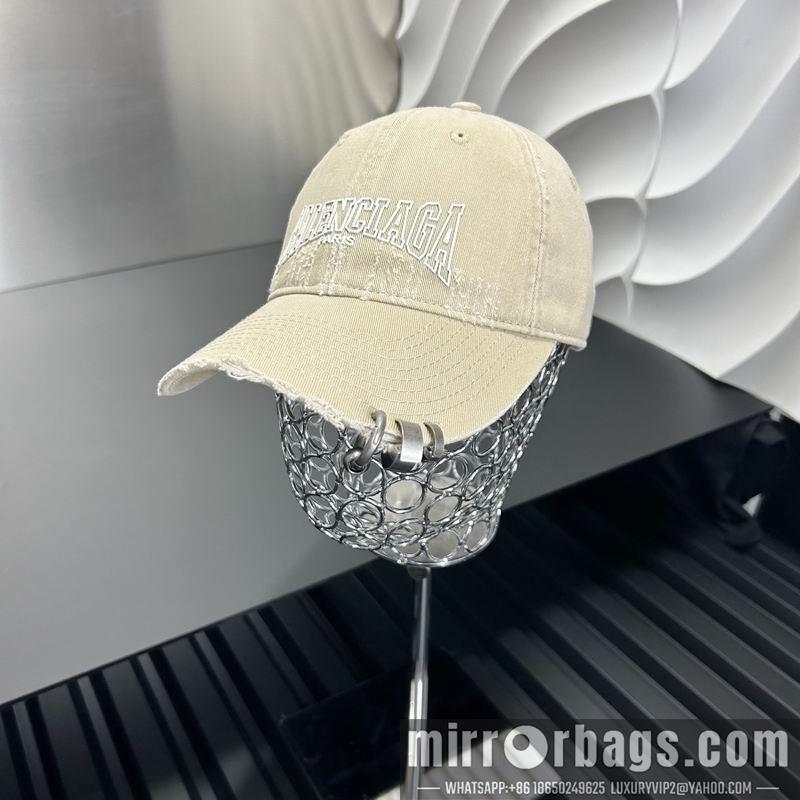 Balenciaga Hat dx17