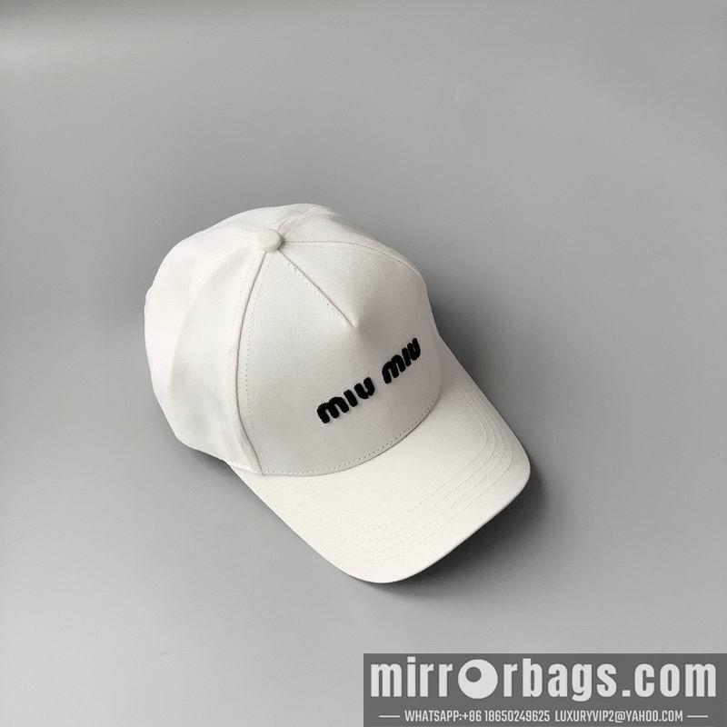 Miumiu Hat dx32