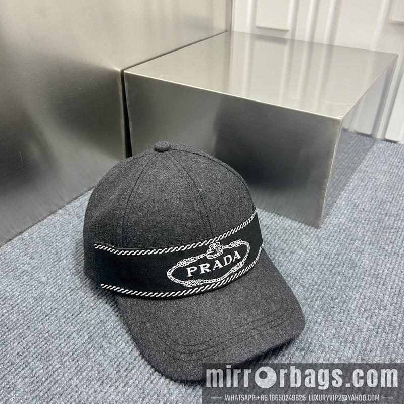 Prada Hat dx75