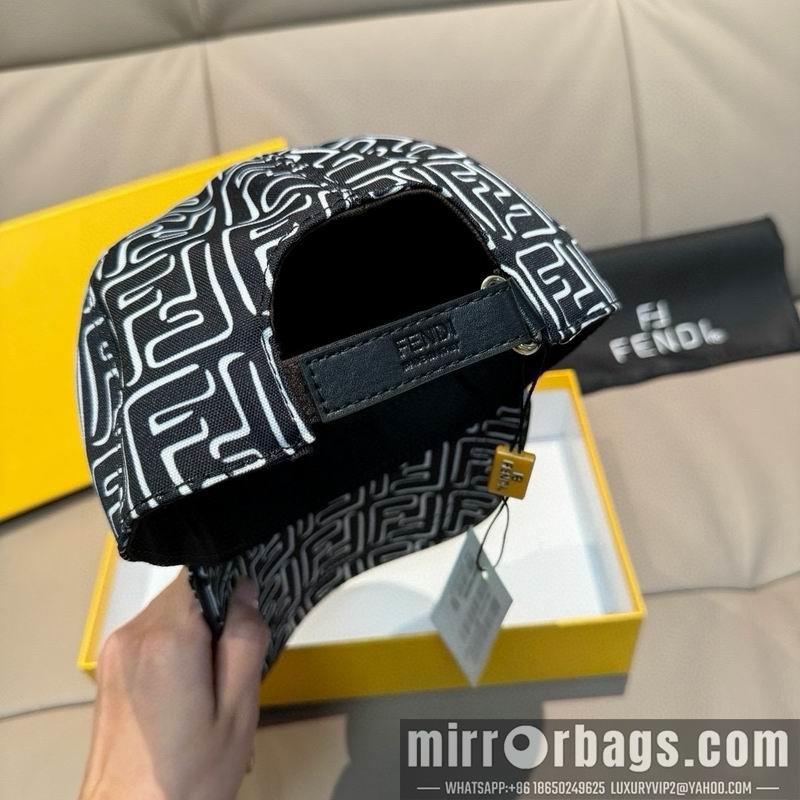 Fendi Hat dx82