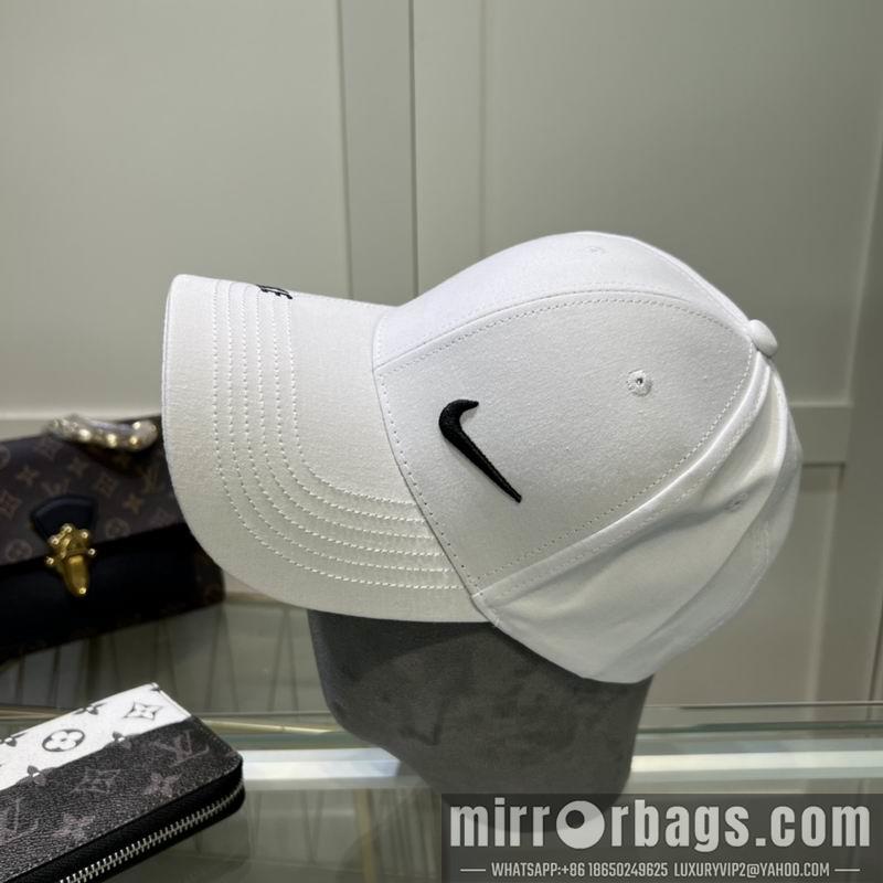 Nike Hat 061073