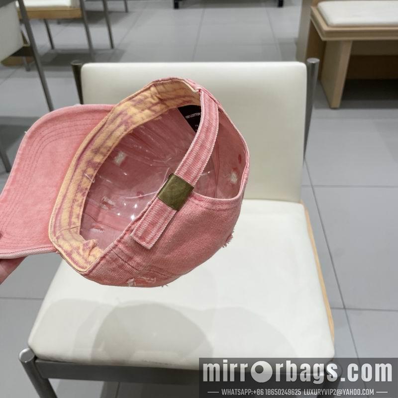 LV Hat 032001