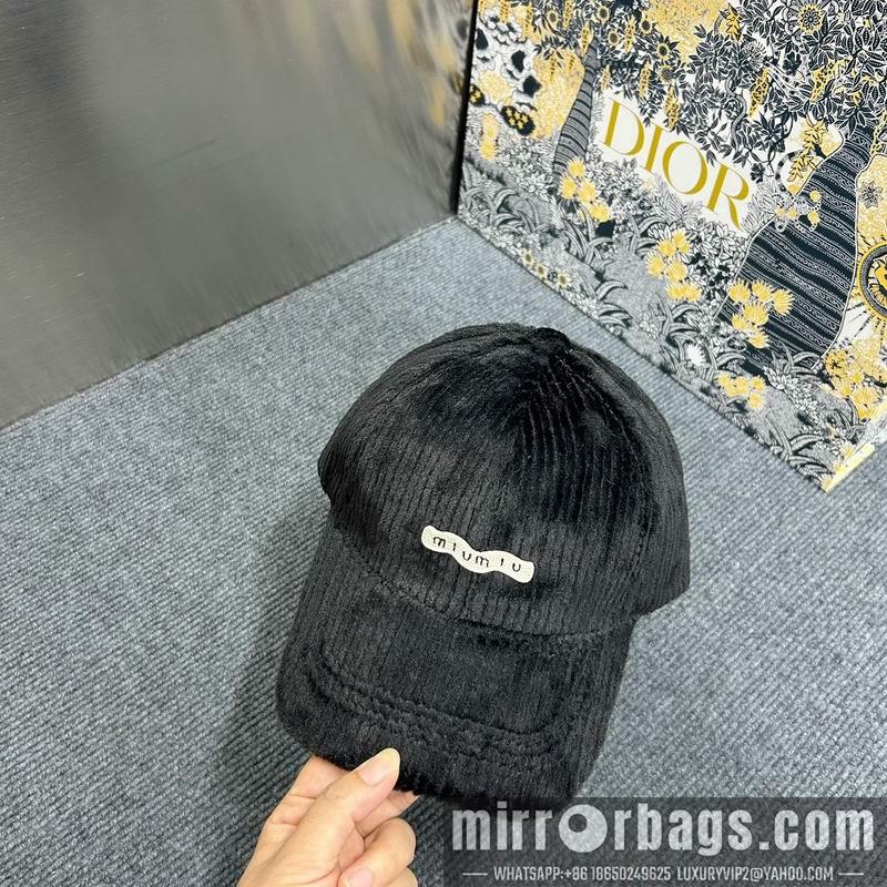 Miumiu Hat dx78