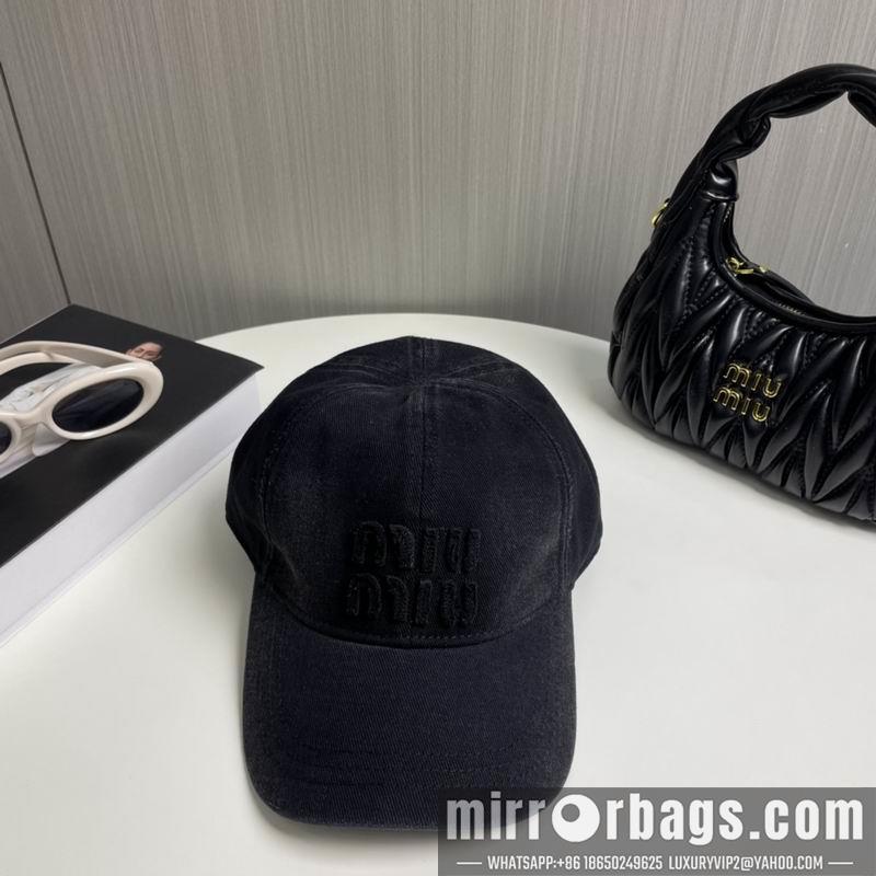 Miumiu Hat 072802