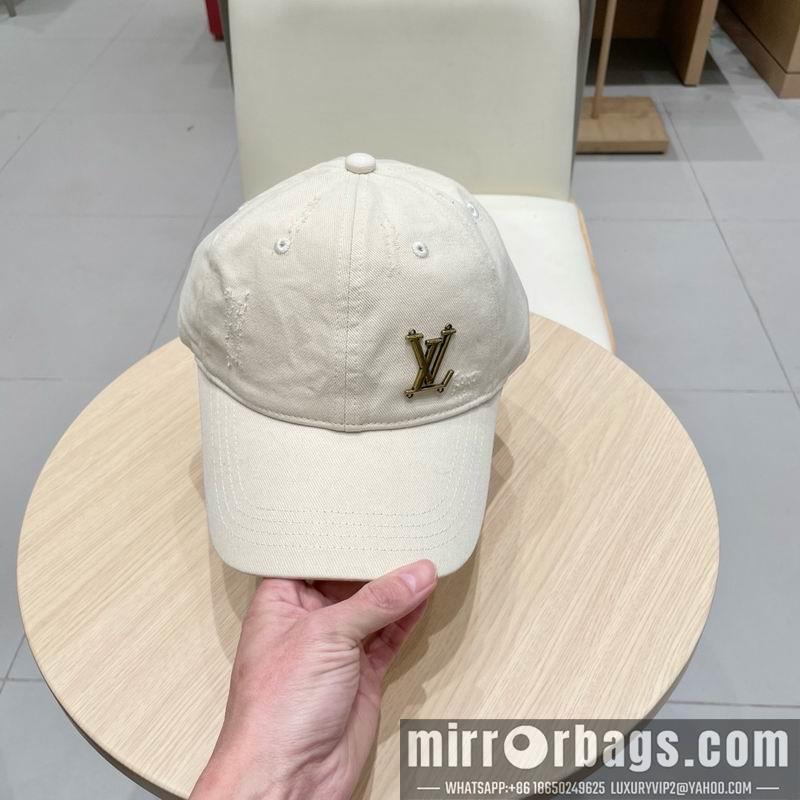 LV Hat 010902