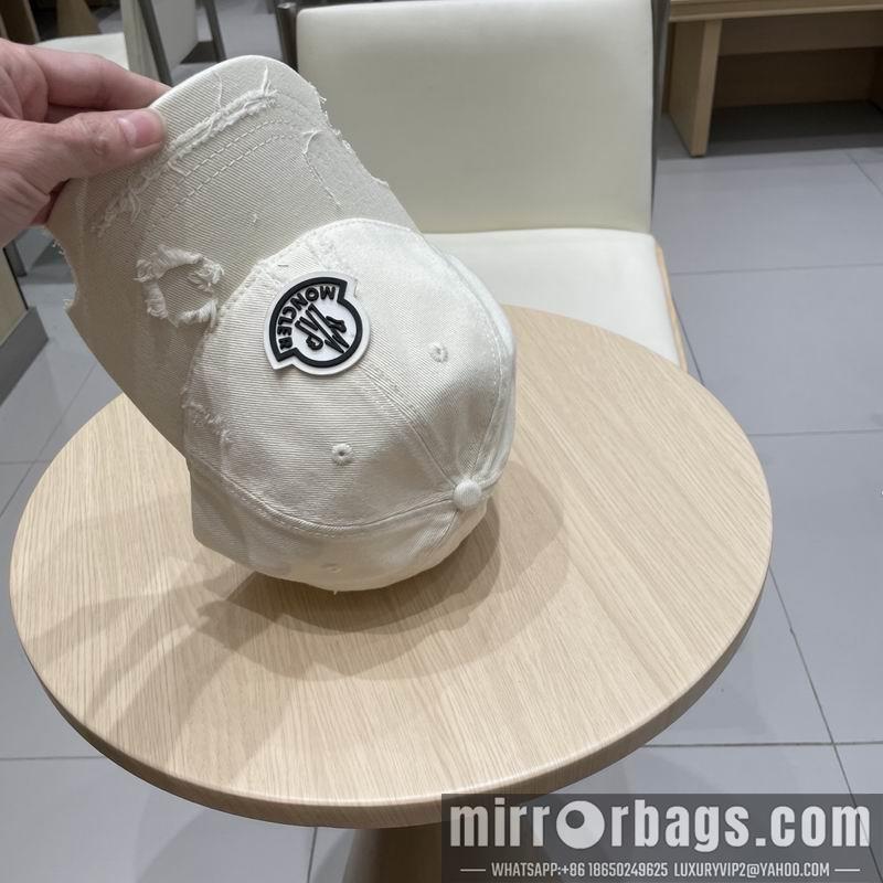 Moncler Hat 021004