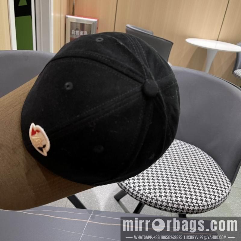Moncler Hat 092701