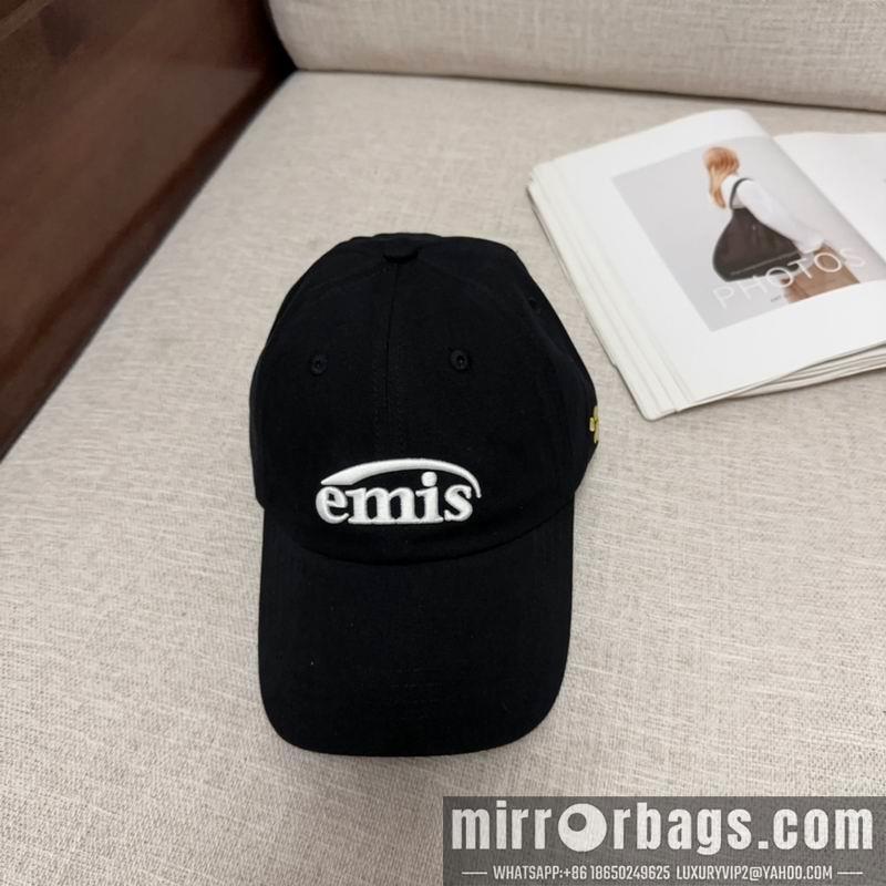 Emis Hat dx05