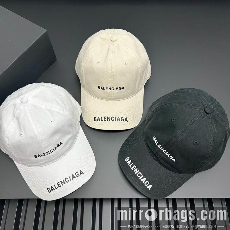 Balenciaga Hat dx16
