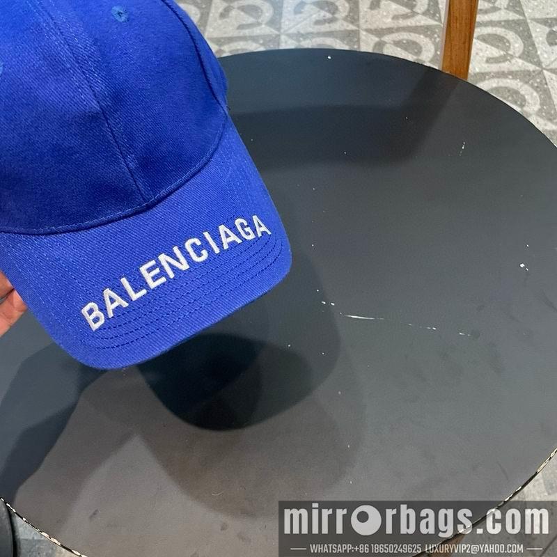 Balenciaga Hat 072302