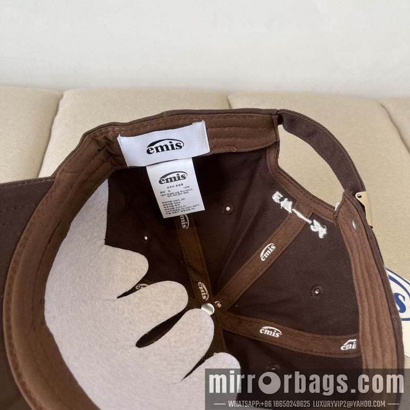 Emis Hat dx07