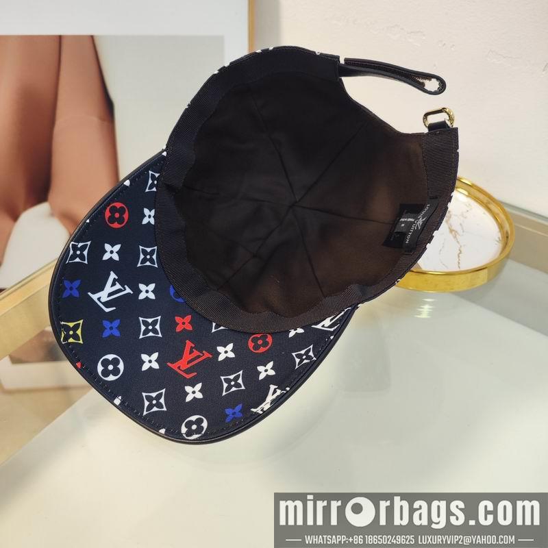 LV Hat dx135