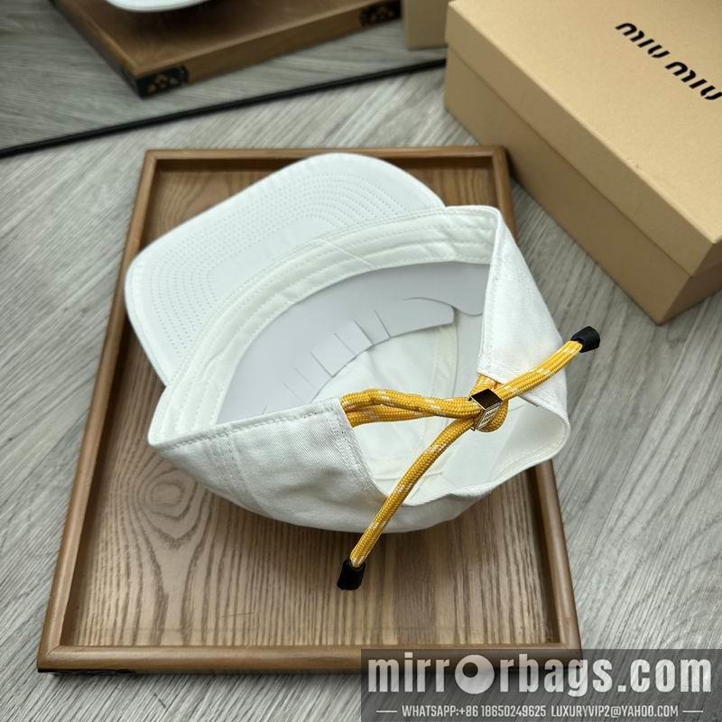 Miumiu Hat dx62