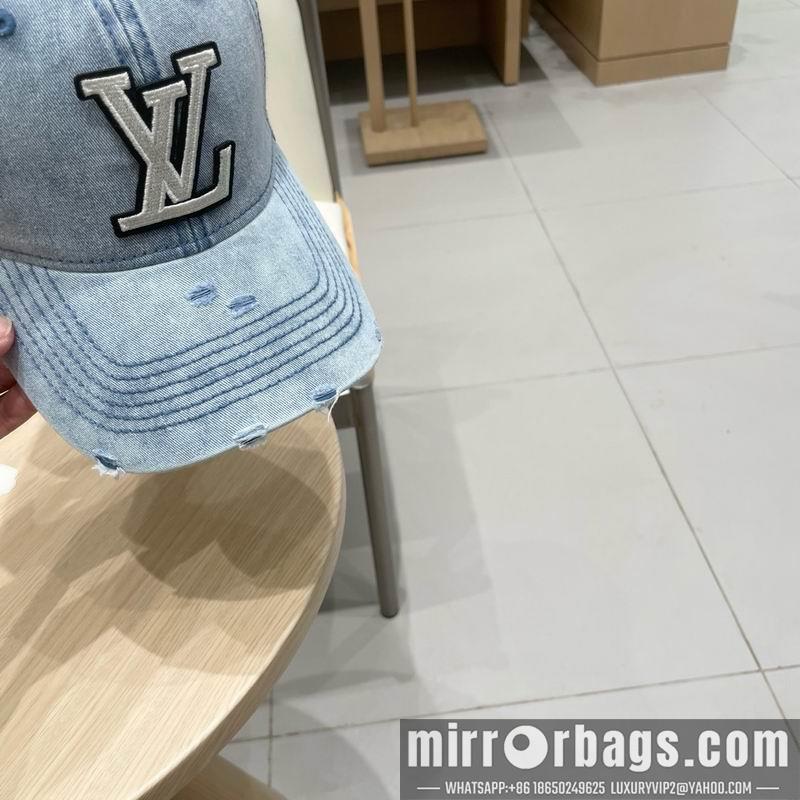 LV Hat 010903