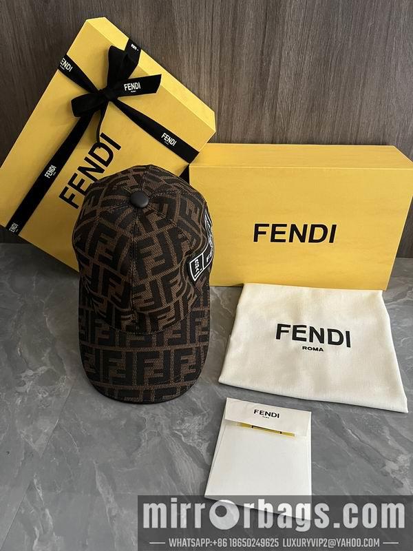 Fendi Hat dx81