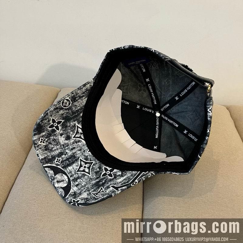 LV Hat dx39