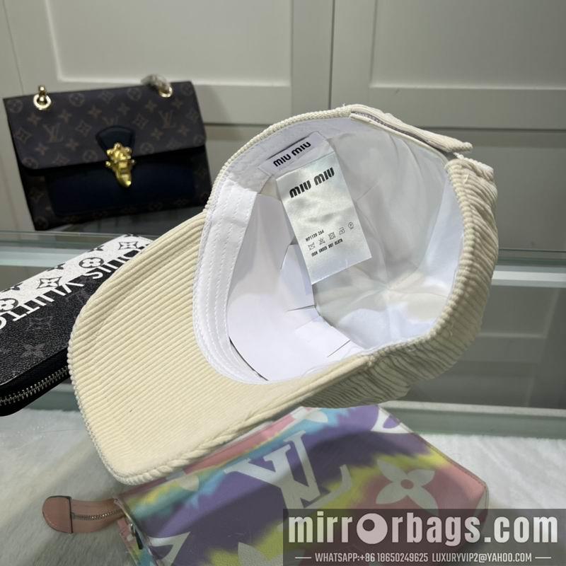 Miumiu Hat dx87