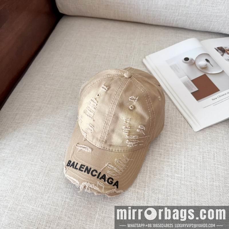Balenciaga Hat dx105