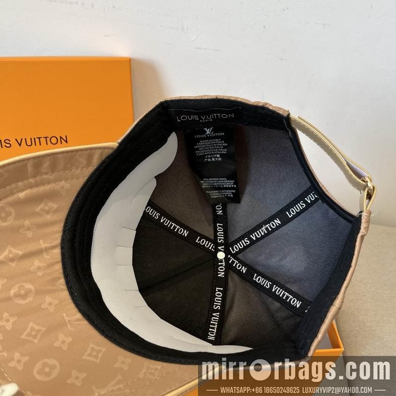 LV Hat dx67
