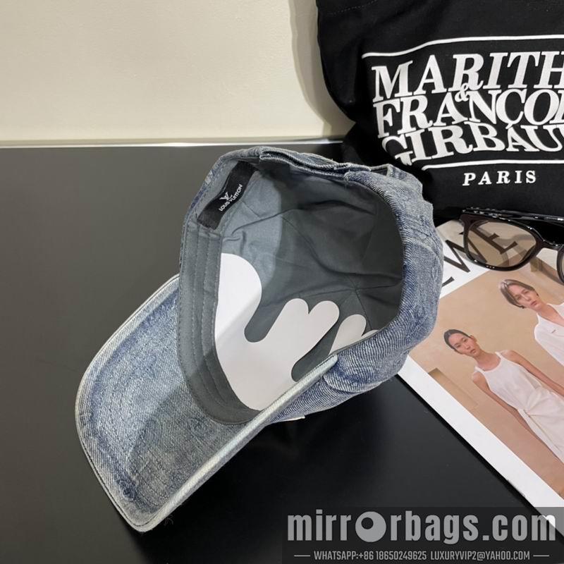 LV Hat 042602