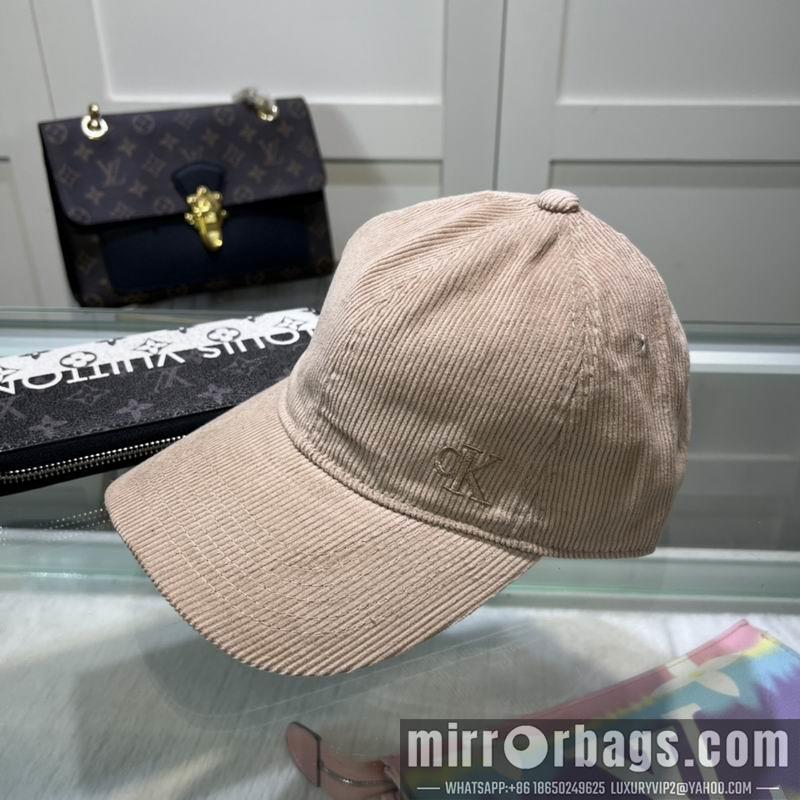 CK Hat dx26