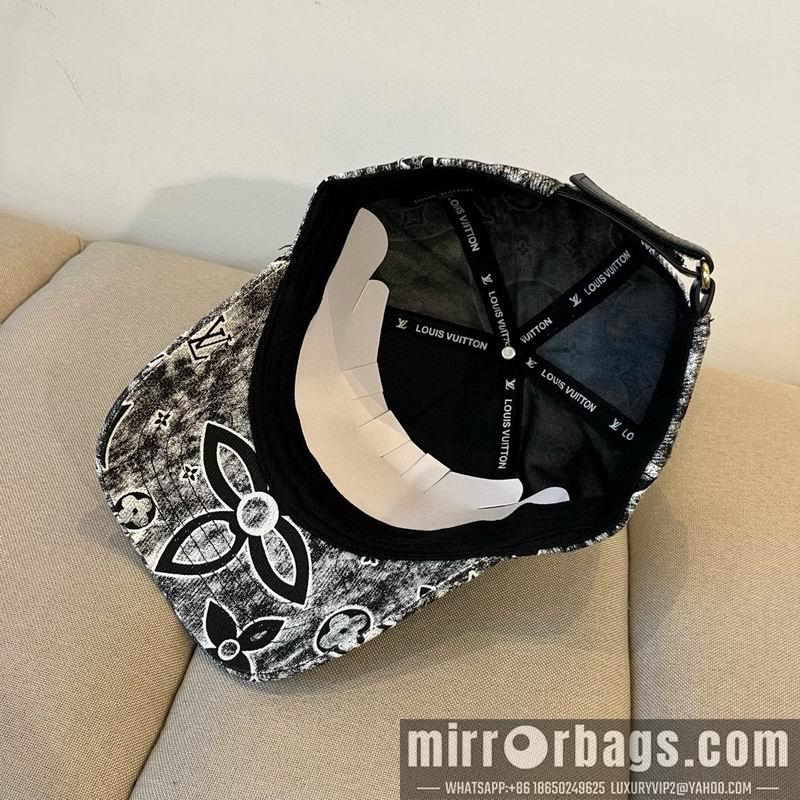 LV Hat dx39