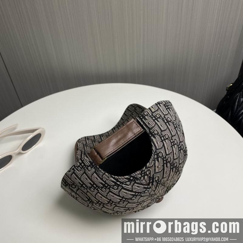 Dior Hat 081802