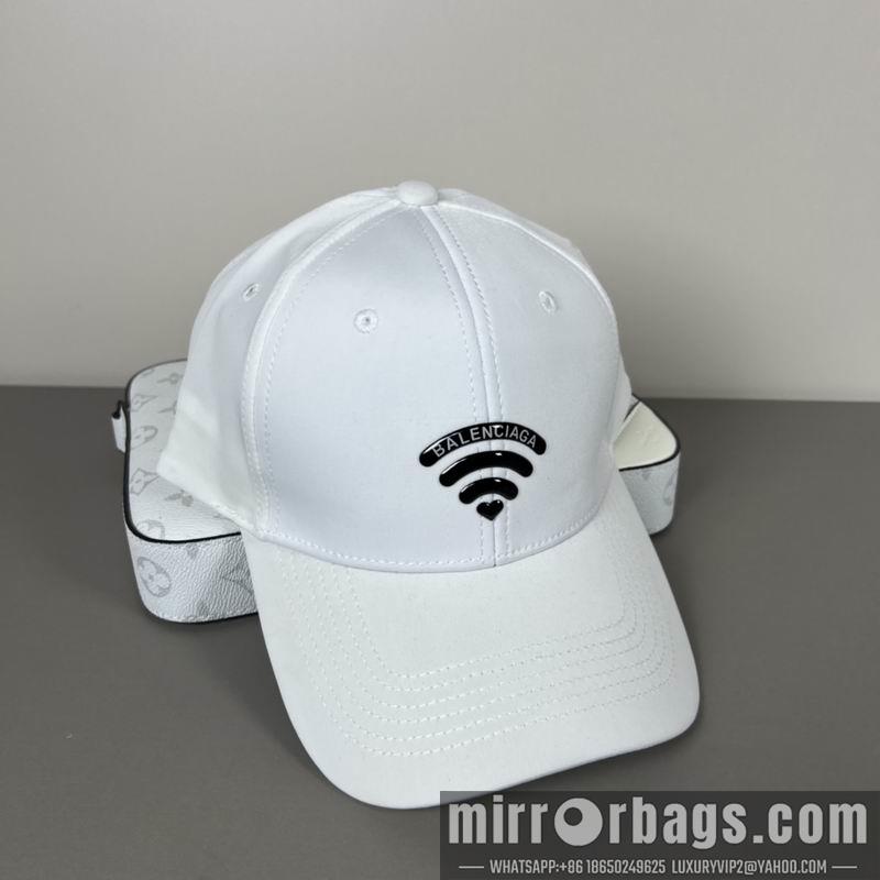 Balenciaga Hat dx33