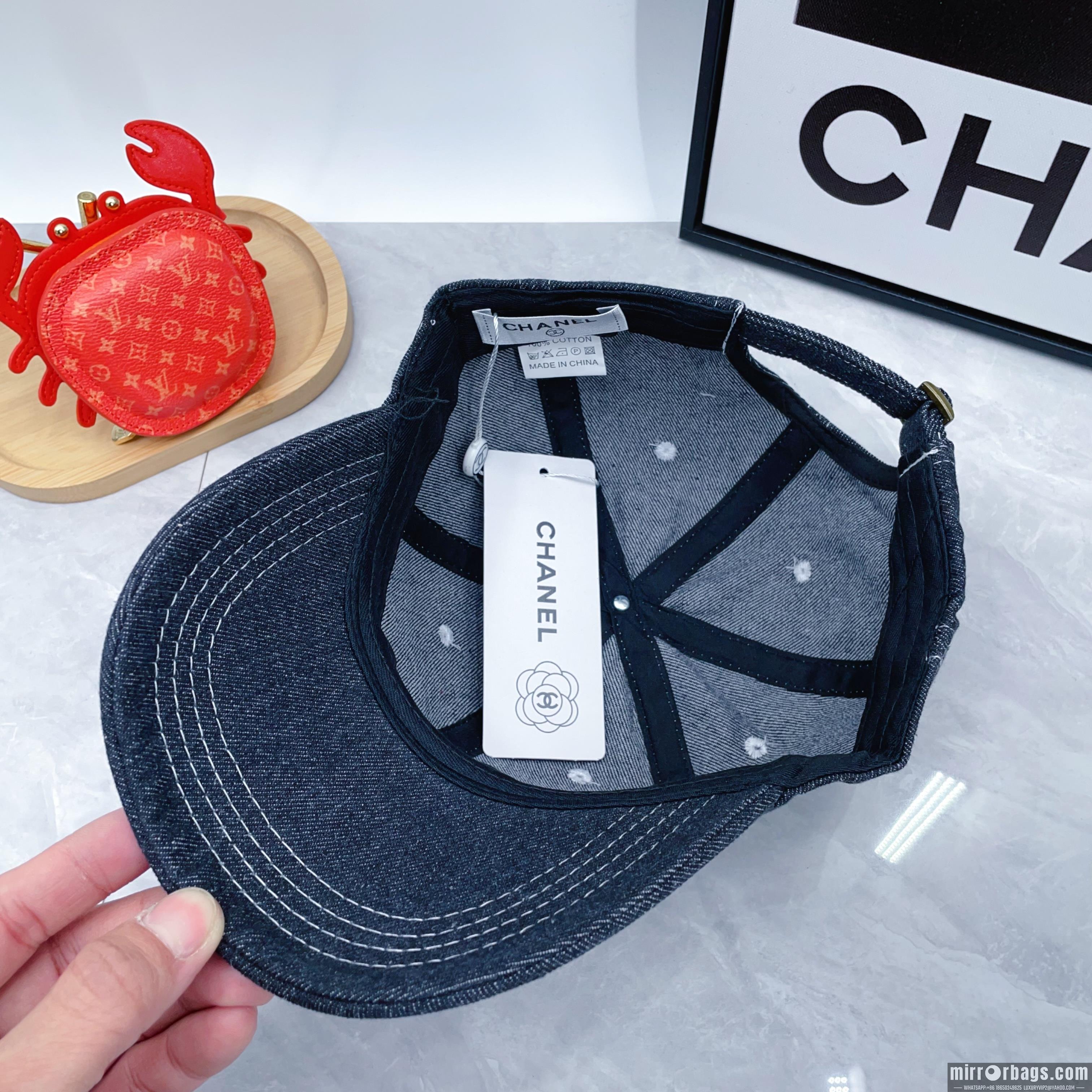 Chanel Hat dx01