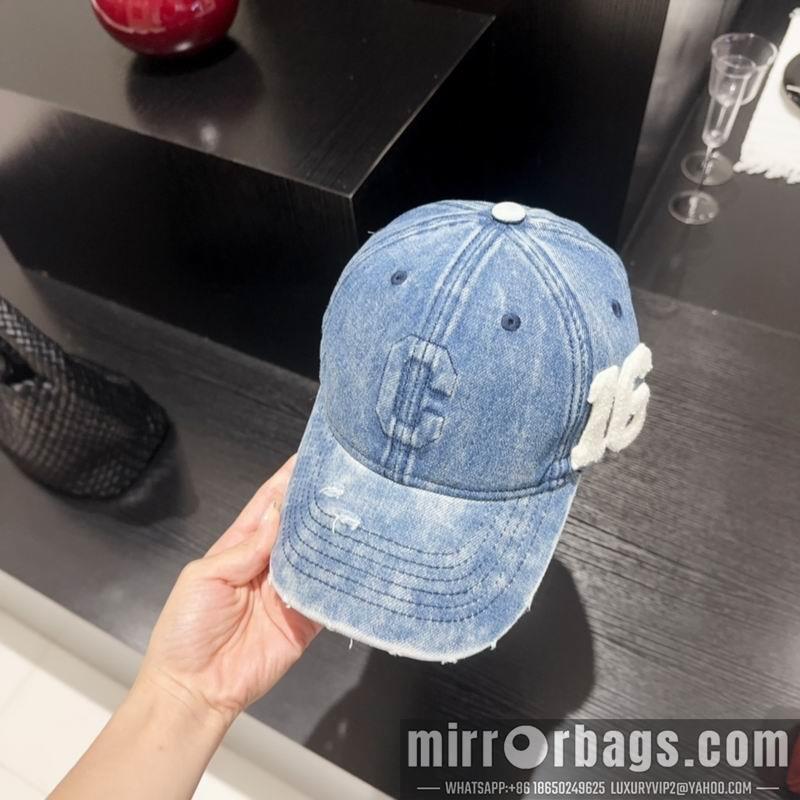 Celine Hat 083001