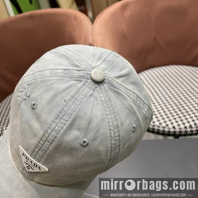 Prada Hat 040204