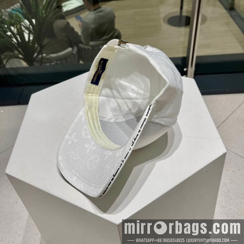 LV Hat 040208