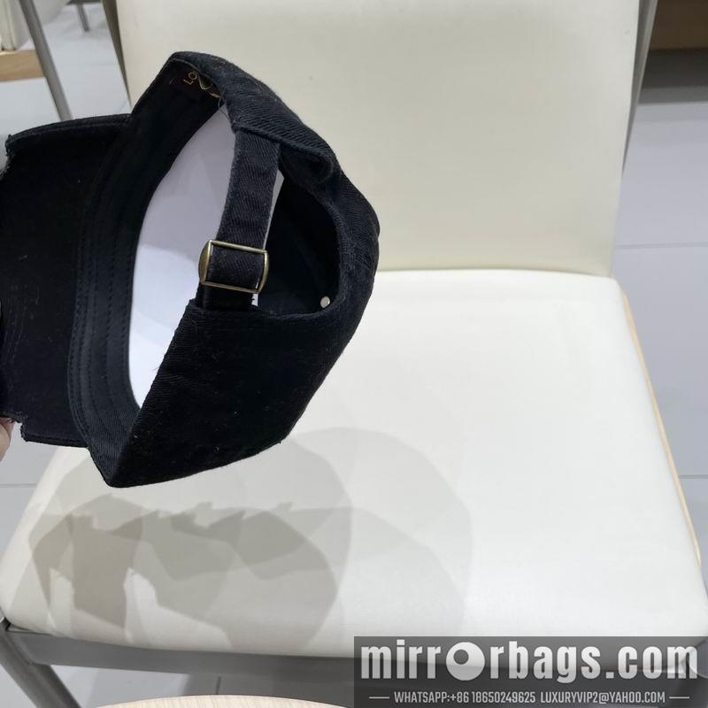 LV Hat 021004