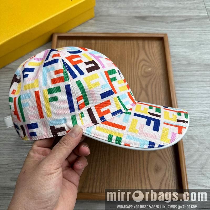 Fendi Hat dx104