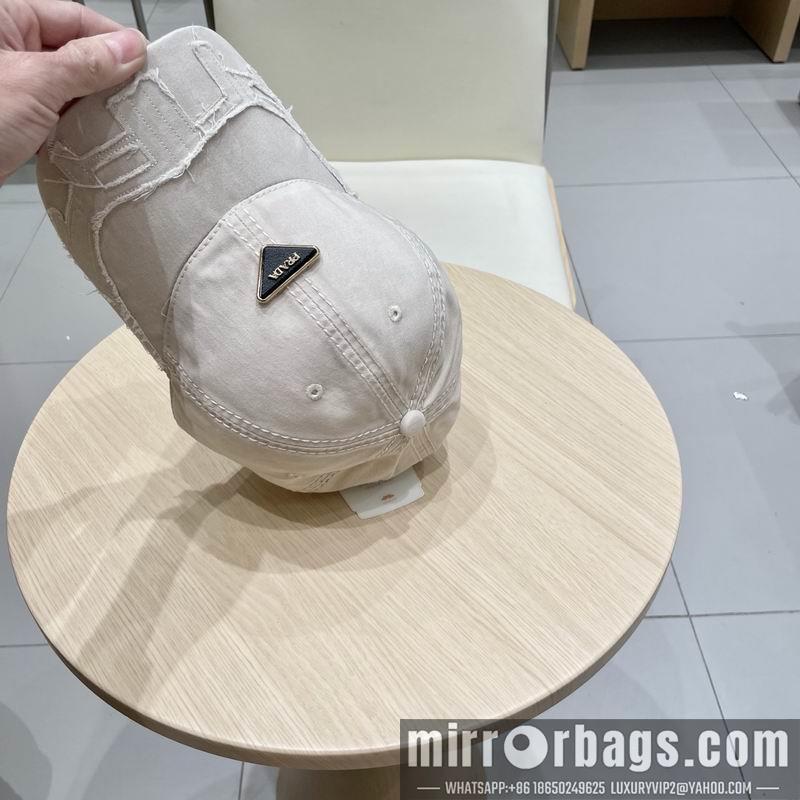 Prada Hat 021002