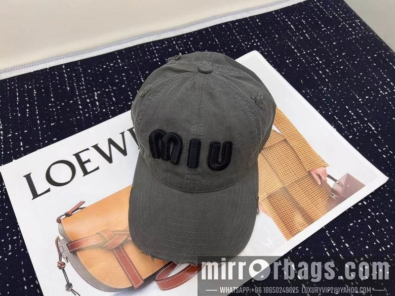 Miumiu Hat dx72